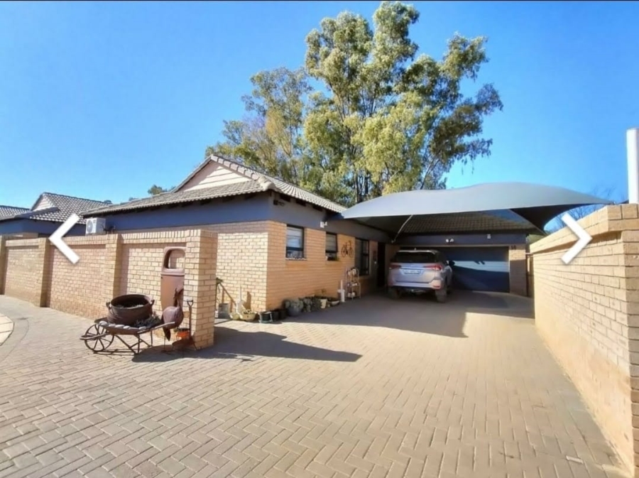 To Let 3 Bedroom Property for Rent in Baillie Park North West